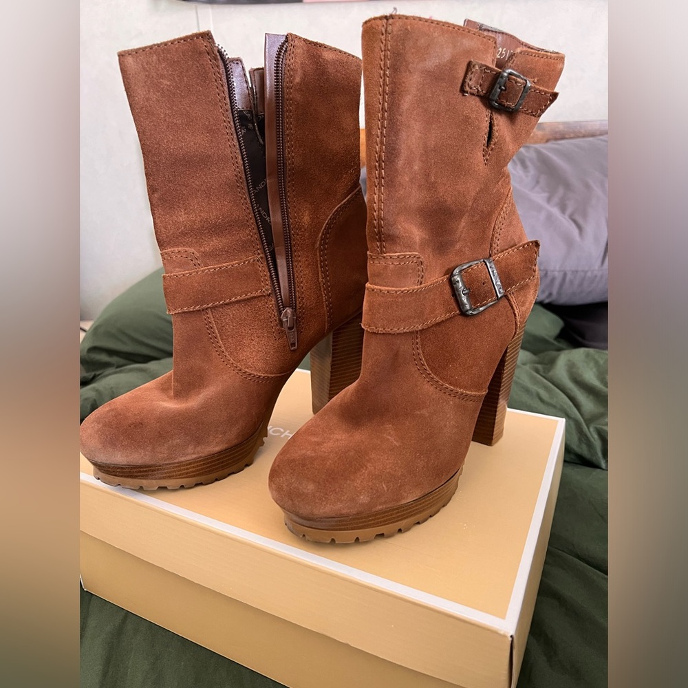Andrea Heel Booties